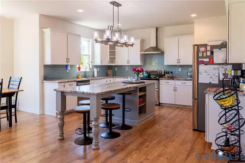 Kitchen - 6726 Pine Straw Ln, Quinton, VA 23141 photo 3 of 6