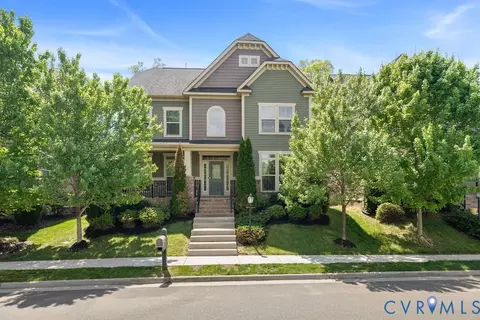 5812 Swift Fox Dr, Moseley, VA 23120
