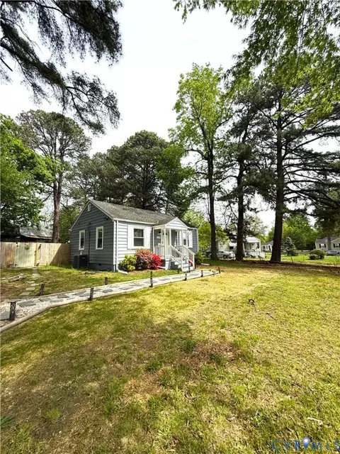 6108 Glenway Dr, Richmond, VA 23225