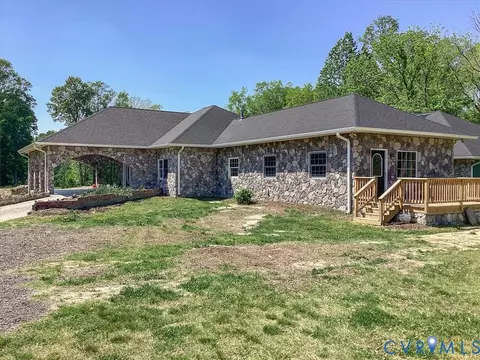 2680 Kiser Dr, Hopewell, VA 23860