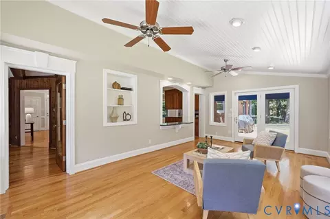 Living - 2321 Wadebridge Rd, Midlothian, VA 23113 photo 3 of 5