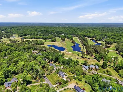 View/Area - 2321 Wadebridge Rd, Midlothian, VA 23113 photo 3 of 4