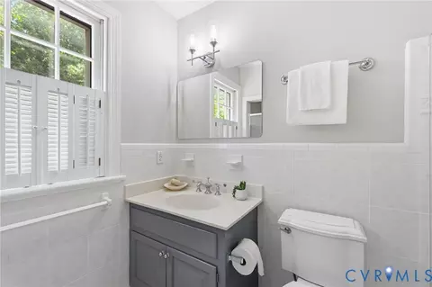 Bath - 2321 Wadebridge Rd, Midlothian, VA 23113 photo 2 of 5