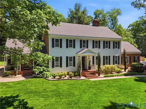 Exterior - 2321 Wadebridge Rd, Midlothian, VA 23113 photo 3 of 5