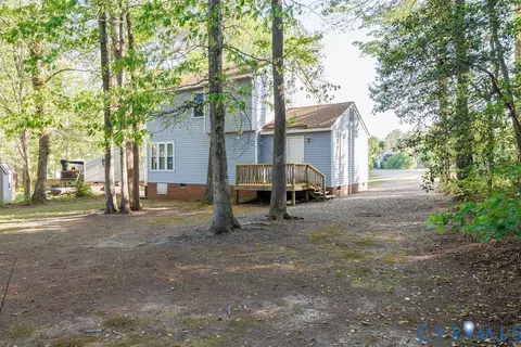 Exterior - 4800 Peartree Ct, Midlothian, VA 23112 photo 3 of 5