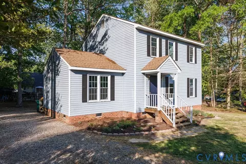 Exterior - 4800 Peartree Ct, Midlothian, VA 23112 photo 2 of 5