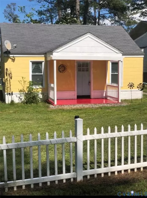 41 Hobday St, North, VA 23128