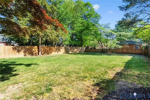 Exterior - 1227 Windsor Ave, Richmond, VA 23227 photo 5 of 9