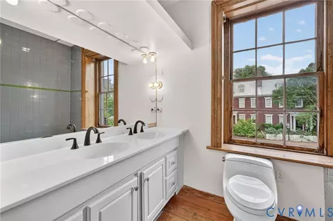 Bath - 2513 E Grace St, Richmond, VA 23223 photo 1 of 3