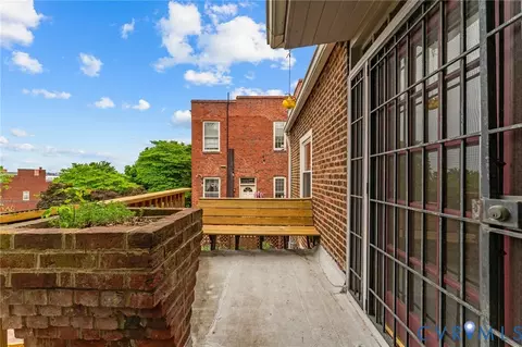 Exterior - 2513 E Grace St, Richmond, VA 23223 photo 6 of 16