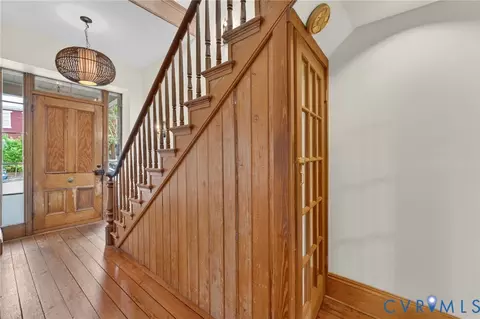 Entry Way - 2513 E Grace St, Richmond, VA 23223 photo 2 of 7