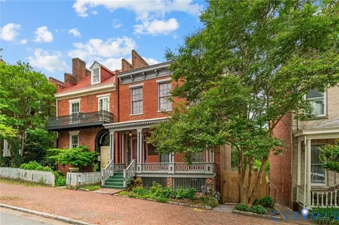 Exterior - 2513 E Grace St, Richmond, VA 23223 photo 2 of 16