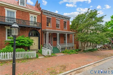 Exterior - 2513 E Grace St, Richmond, VA 23223 photo 5 of 16