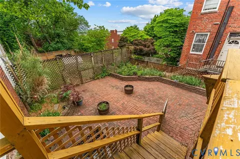 Exterior - 2513 E Grace St, Richmond, VA 23223 photo 7 of 16