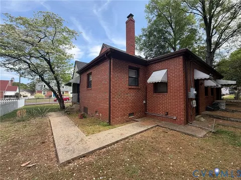 208 Winber Dr, Richmond, VA 23224 photo 3