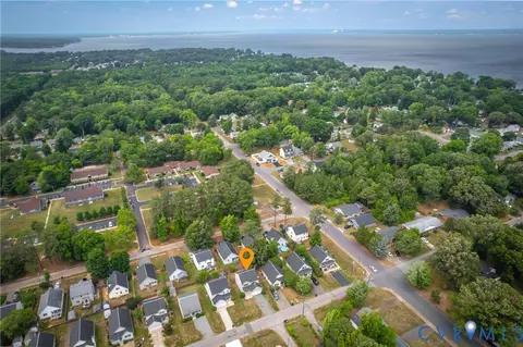 313 3rd St, Colonial Beach, VA 22443