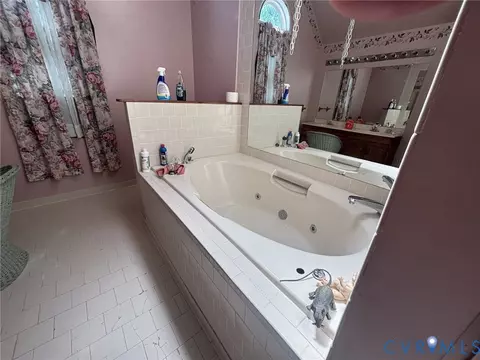 Bath - 6424 Hackney Cir, North Chesterfield, VA 23234 photo 4 of 4