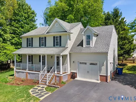 6007 Summerhouse Ct, Midlothian, VA 23112