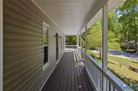 Exterior - 7631 Cotfield Rd, North Chesterfield, VA 23237 photo 1 of 6