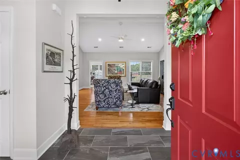 Entry Way - 1850 Jeter Rd, Powhatan, VA 23139 photo 2 of 2