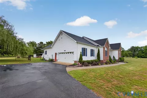 Exterior - 1850 Jeter Rd, Powhatan, VA 23139 photo 6 of 16