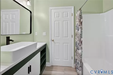 Bath - 1850 Jeter Rd, Powhatan, VA 23139 photo 3 of 5