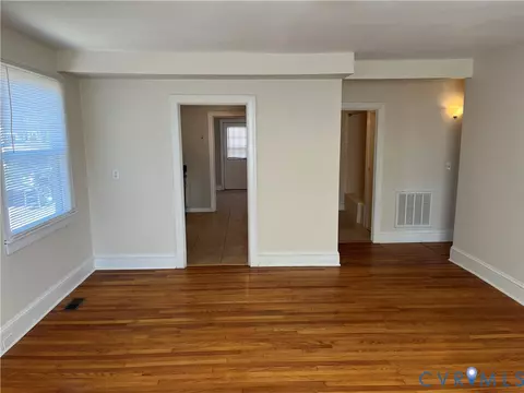 Living - 400 5th St, Blackstone, VA 23824 photo 3 of 3