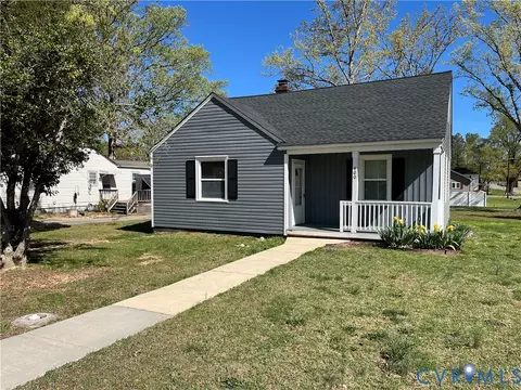 400 5th St, Blackstone, VA 23824
