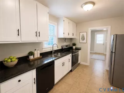 400 5th St, Blackstone, VA 23824 photo 6