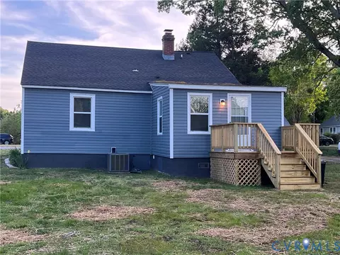 Exterior - 400 5th St, Blackstone, VA 23824 photo 4 of 5