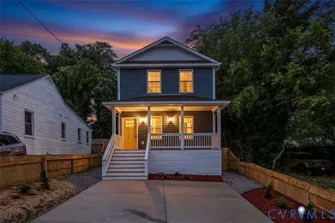 111 St Matthew St, Petersburg, VA 23803