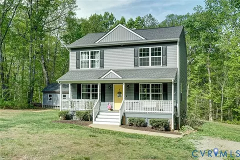 4957 Hill Rd, Kents Store, VA 23084