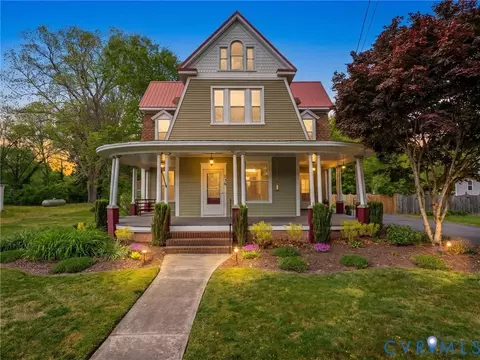 226 E Main St, Waverly, VA 23890