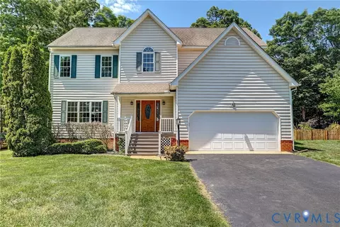 1325 Hawkins Wood Cir, Midlothian, VA 23114