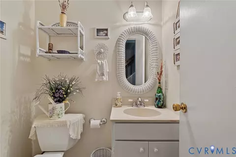 Bath - 11939 W Briar Patch Dr, Midlothian, VA 23113 photo 1 of 3