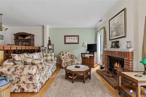 11939 W Briar Patch Dr, Midlothian, VA 23113