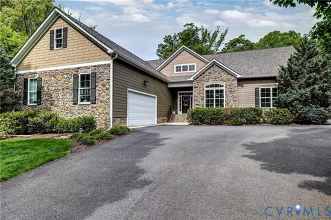 9942 Westhampton Glen Pl, Henrico, VA 23238