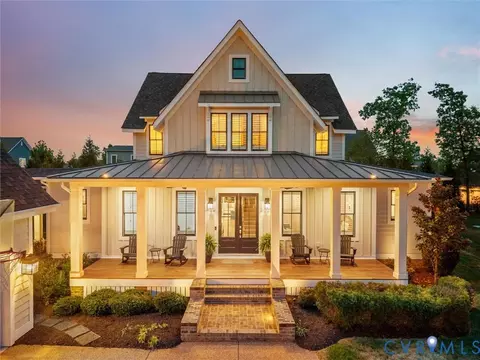 1719 Tulip Hill Dr, Midlothian, VA 23112
