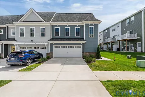 13729 Randolph Pond Ln, Midlothian, VA 23114