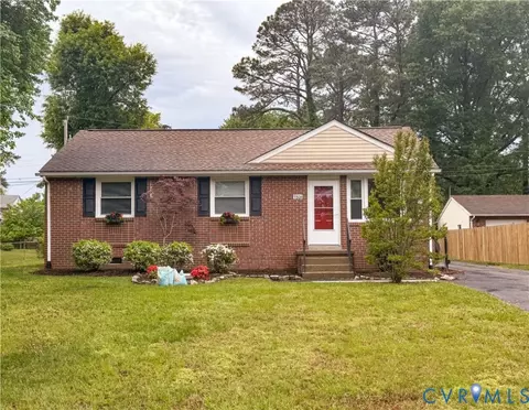 9806 Gardenia Dr, Henrico, VA 23228