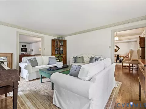 Living - 2101 Galloway Ter, Midlothian, VA 23113 photo 2 of 5