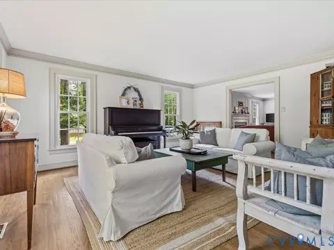Living - 2101 Galloway Ter, Midlothian, VA 23113 photo 1 of 5