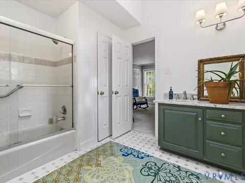 Bath - 2101 Galloway Ter, Midlothian, VA 23113 photo 2 of 4