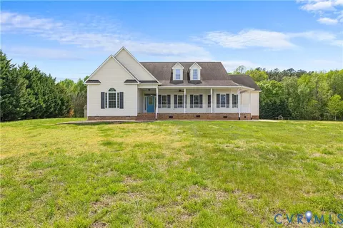 12241 Timber Trl, Amelia Court House, VA 23002