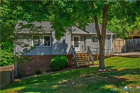 7006 Mason Run Dr, North Chesterfield, VA 23234