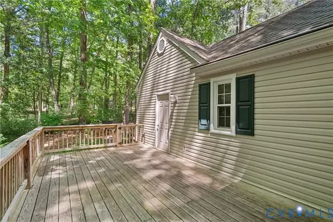 Exterior - 3612 Stoney Ridge Rd, Midlothian, VA 23112 photo 5 of 10