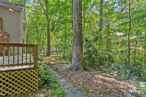 Exterior - 3612 Stoney Ridge Rd, Midlothian, VA 23112 photo 6 of 9