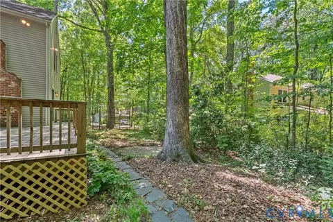Exterior - 3612 Stoney Ridge Rd, Midlothian, VA 23112 photo 7 of 10