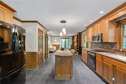 Kitchen - 3612 Stoney Ridge Rd, Midlothian, VA 23112 photo 1 of 2