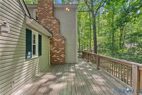 Exterior - 3612 Stoney Ridge Rd, Midlothian, VA 23112 photo 6 of 10